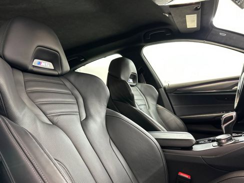Certified 2023 BMW M5 w/ Competition Package image 32