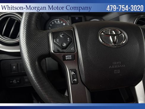 Used 2021 Toyota Tacoma TRD Off-Road w/ Technology Package AWD/4WD image 16