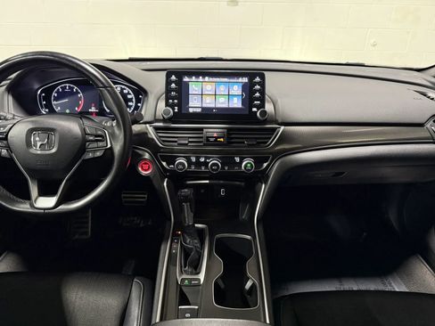 Used 2018 Honda Accord Sport image 10