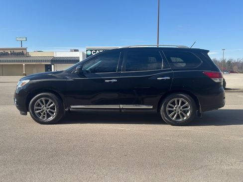 Used 2015 Nissan Pathfinder SL image 8