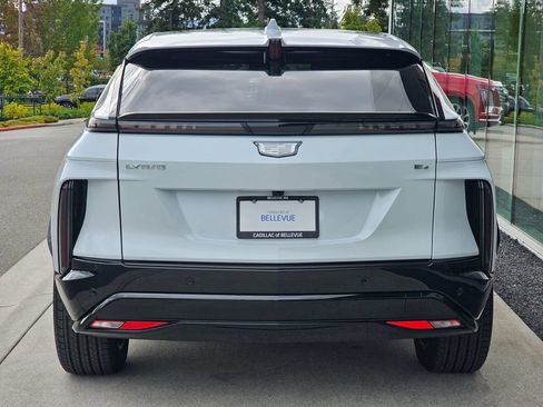 New 2027 Cadillac Lyriq Sport AWD/4WD image 4