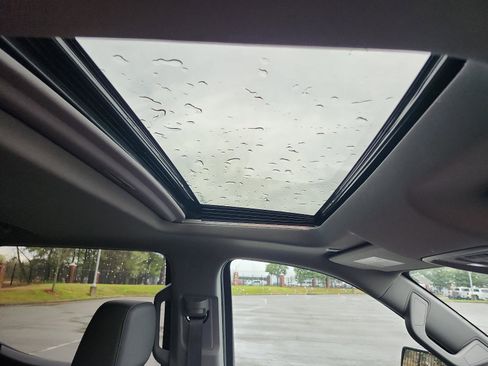 Used 2026 GMC Sierra 1500 Elevation w/ Elevation Premium Package image 9