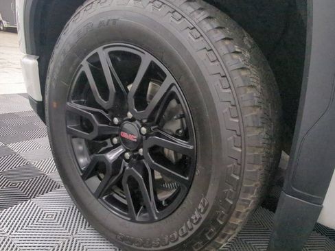 Used 2022 GMC Sierra 1500 Elevation w/ LPO, Elevation Black Package AWD/4WD image 35