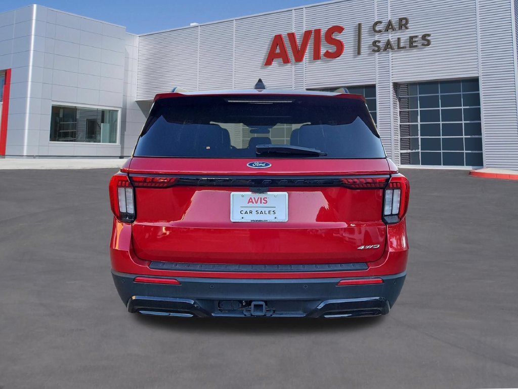 Used 2025 Ford Explorer ST-Line w/ ST-Line Street Pack AWD/4WD image 7