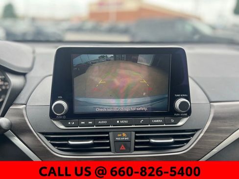 Used 2024 Nissan Altima 2.5 SV FWD image 14