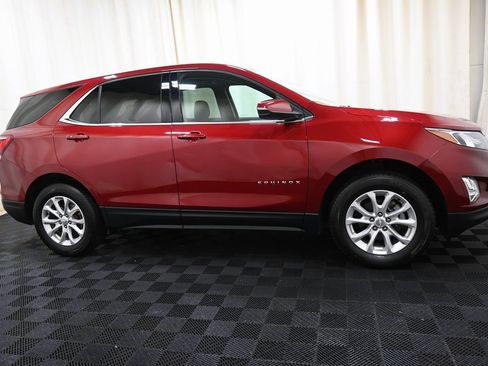 Used 2019 Chevrolet Equinox LT w/ Driver Convenience Package image 8