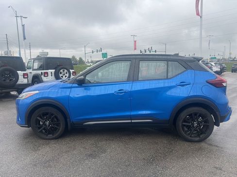 Used 2023 Nissan Kicks SR w/ SR Premium Package image 6
