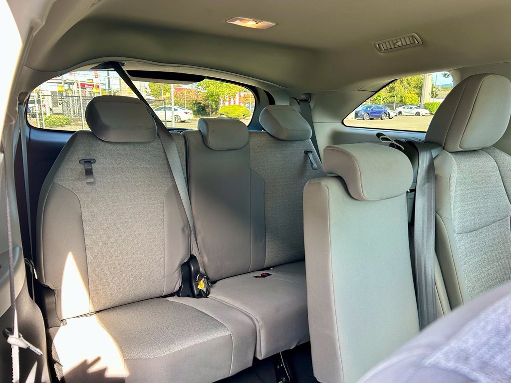 Certified 2024 Toyota Sienna LE AWD/4WD image 16