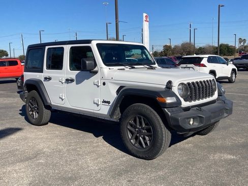 Used 2024 Jeep Wrangler Sport S image 3