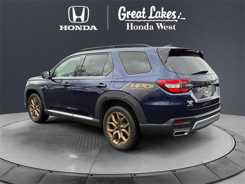 Certified 2023 Honda Pilot Elite image 3