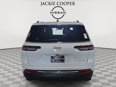 Used 2024 Jeep Grand Cherokee L Limited w/ Trailer Tow Package image 6