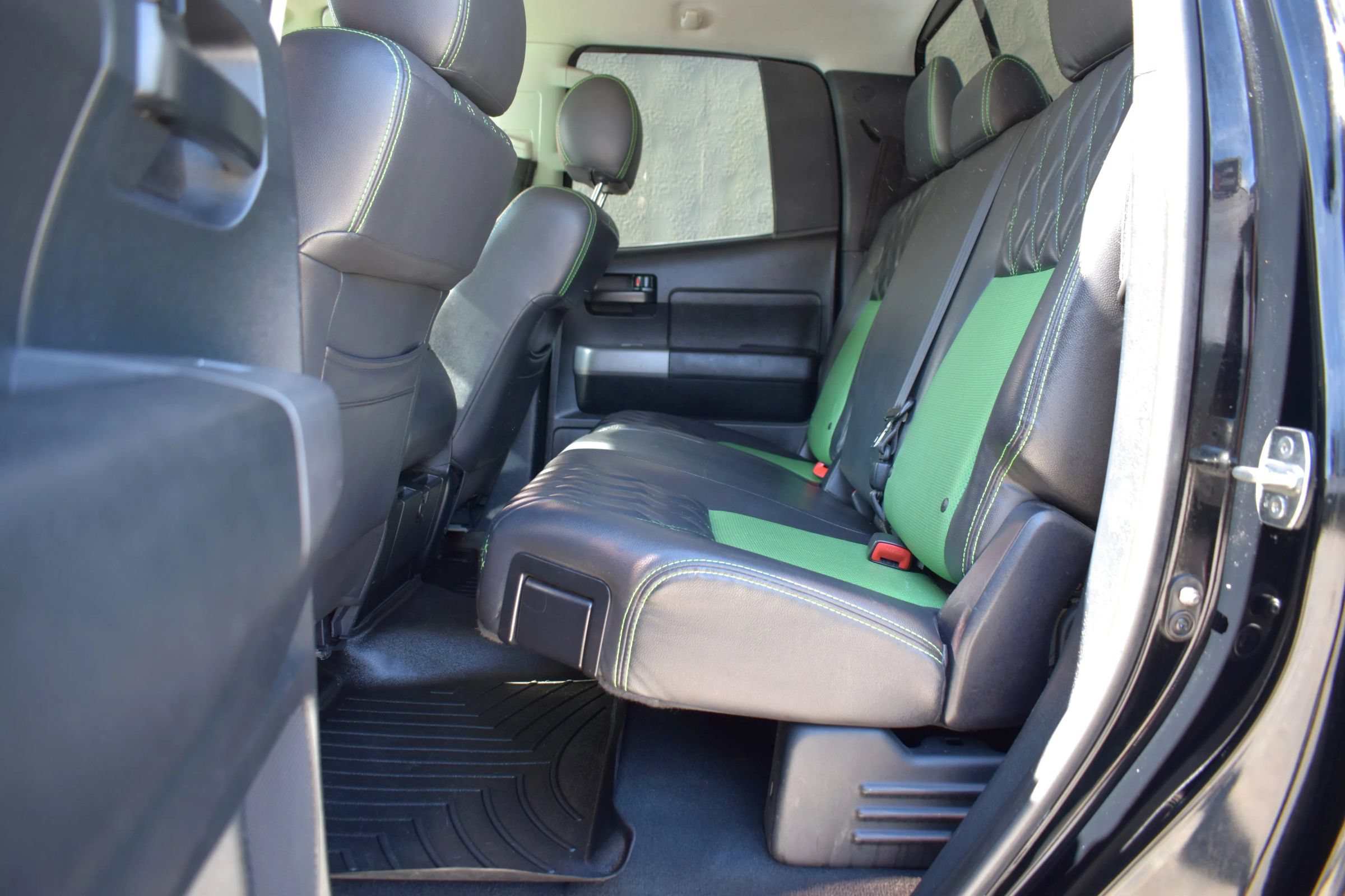 Used 2010 Toyota Tundra 4x4 Double Cab image 22