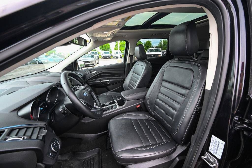 Used 2019 Ford Escape Titanium AWD/4WD image 19
