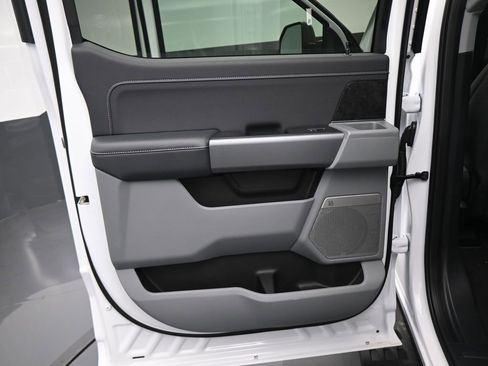 New 2026 Ford F250 XLT w/ XLT Premium Package AWD/4WD image 6