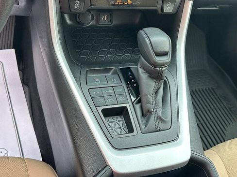 Certified 2025 Toyota RAV4 XLE AWD/4WD image 27