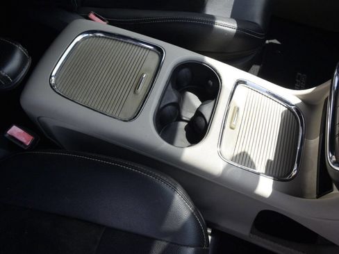 Used 2015 Dodge Grand Caravan SXT image 55