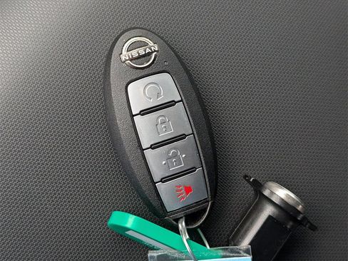 Used 2022 Nissan Frontier Pro-X w/ Technology Package image 27