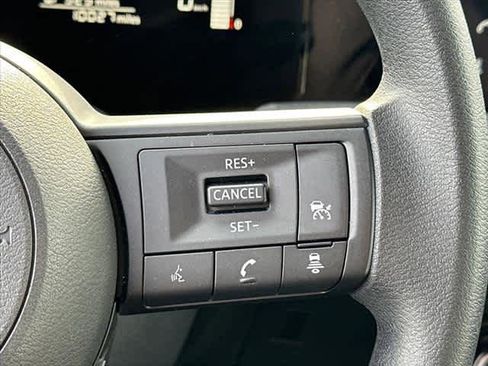 Used 2025 Nissan Kicks SV image 18