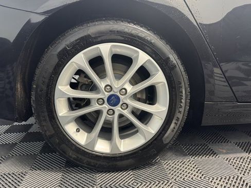 Used 2020 Ford Fusion SE image 33