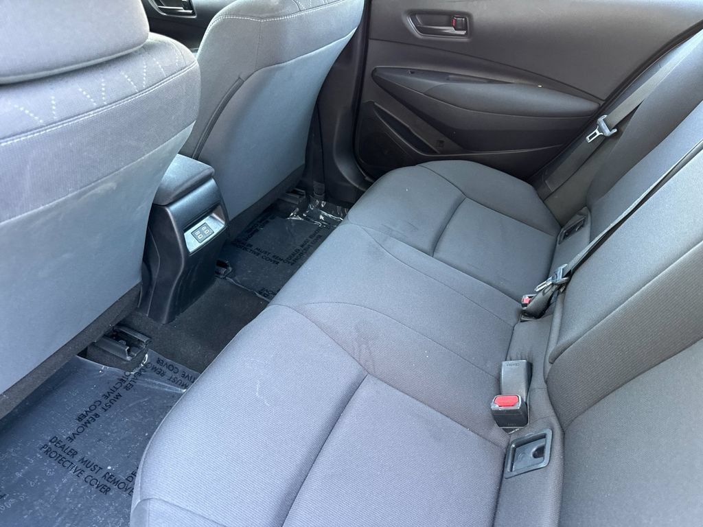 Used 2024 Toyota Corolla LE FWD image 11