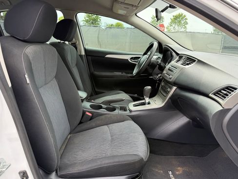 Used 2014 Nissan Sentra SV FWD image 18