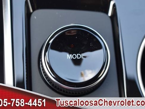 New 2026 Chevrolet Equinox LT w/ Convenience Package II FWD image 32