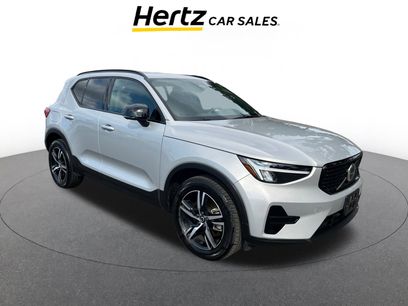 Used 2024 Volvo XC40 B5 Core