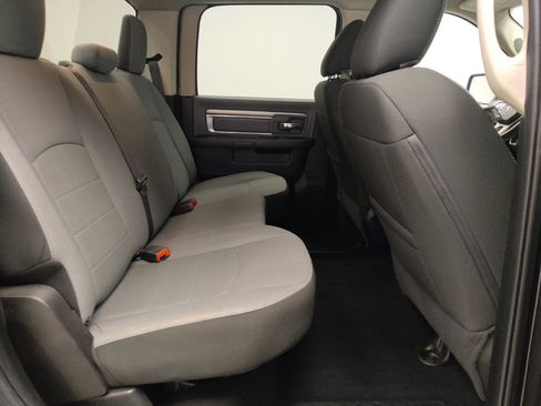 Used 2021 RAM 1500 Classic SLT RWD image 19