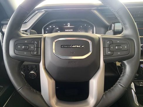 Used 2024 GMC Sierra 1500 Denali w/ Technology Package AWD/4WD image 28