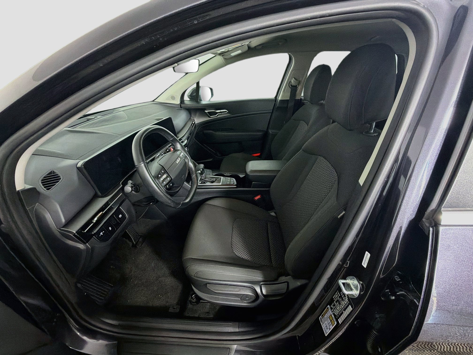 Used 2026 Kia Sportage LX FWD image 13