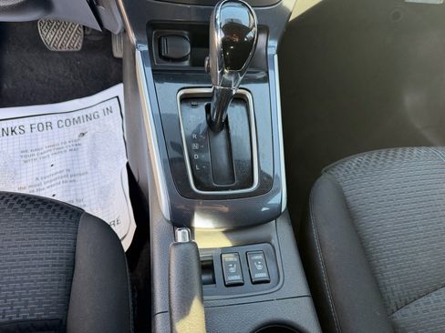 Used 2017 Nissan Sentra SR w/ SR Midnight Edition image 9