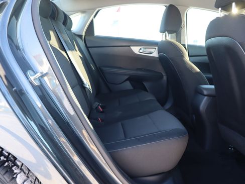 Used 2023 Kia Forte LXS image 11