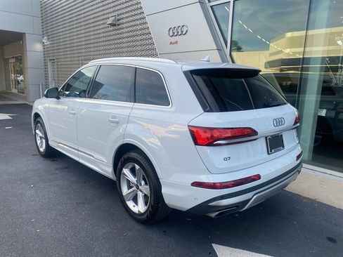Used 2025 Audi Q7 3.0T Premium w/ Convenience Package image 6