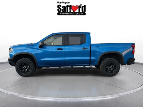 Used 2022 Chevrolet Silverado 1500 ZR2 w/ Technology Package image 5