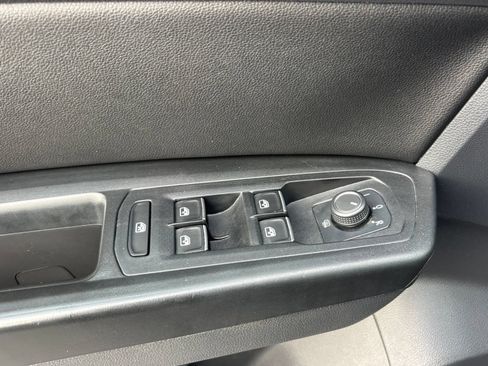 Used 2019 Volkswagen Atlas SE w/ Towing Package FWD image 13