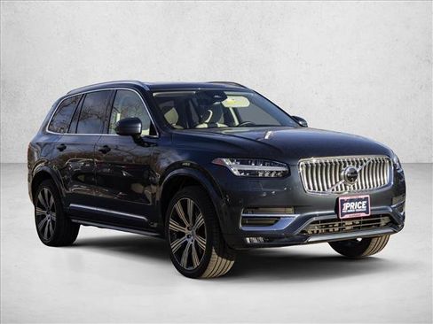 Used 2023 Volvo XC90 B6 Ultimate w/ Protection Package Premier AWD/4WD image 3