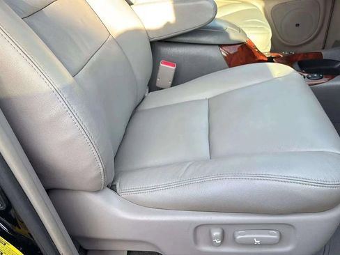 Used 2007 Toyota Sequoia Limited image 24