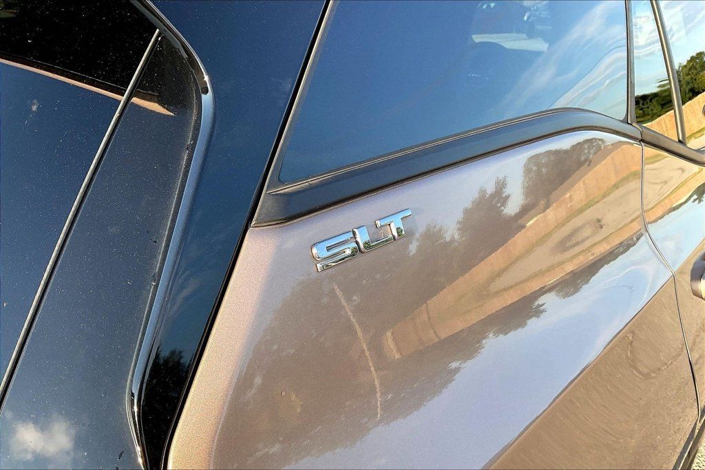 Used 2018 GMC Terrain SLT w/ Preferred Package FWD image 28