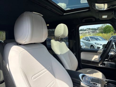Used 2025 Mercedes-Benz G 550 image 19