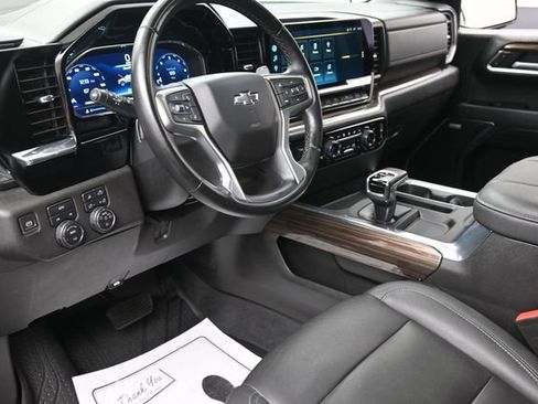 Used 2023 Chevrolet Silverado 1500 RST w/ Convenience Package II AWD/4WD image 14