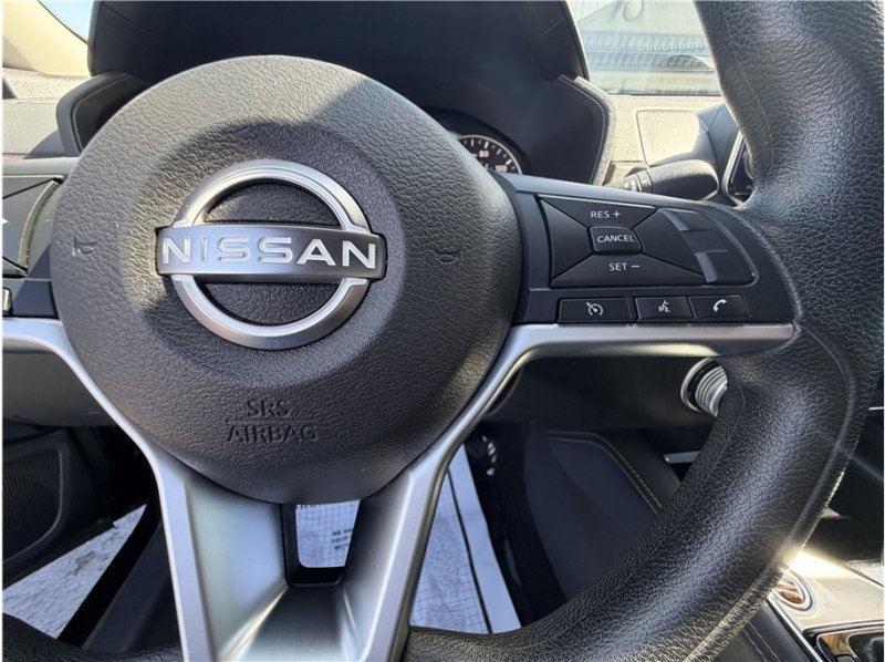 Used 2023 Nissan Altima 2.5 SV FWD image 30