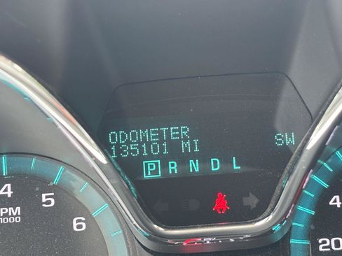 Used 2014 Chevrolet Traverse LS FWD image 24