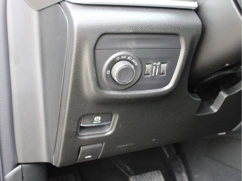 New 2026 Jeep Grand Cherokee L 4WD image 15