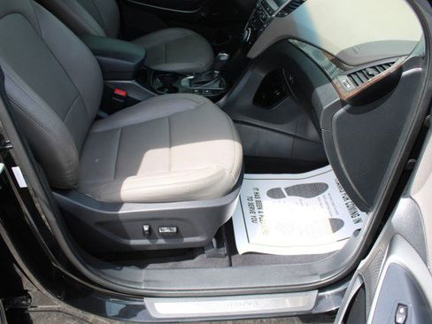 Used 2017 Hyundai Santa Fe Sport FWD image 12