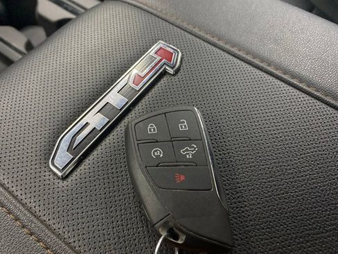 Used 2024 GMC Sierra 2500 AT4 AWD/4WD image 38