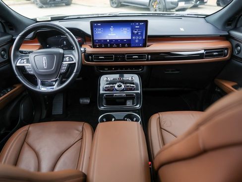 Used 2022 Lincoln Nautilus Reserve image 23