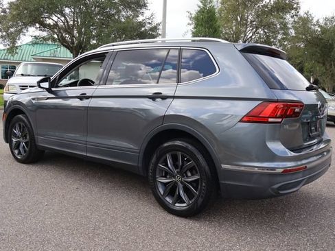 Certified 2023 Volkswagen Tiguan SE FWD image 6