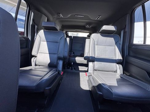 Used 2023 GMC Yukon XL SLT w/ SLT Premium Package AWD/4WD image 25