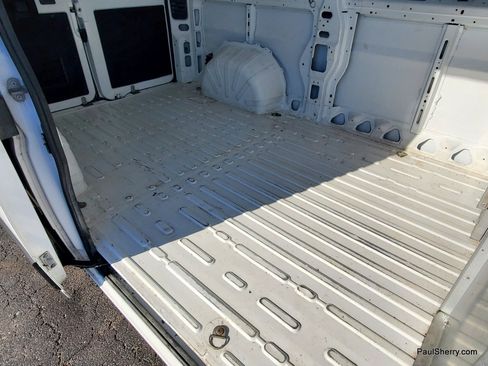 Used 2023 RAM ProMaster 2500 w/ Convenience Group FWD image 11