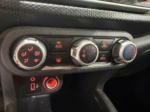 Used 2021 Nissan Kicks S FWD image 17